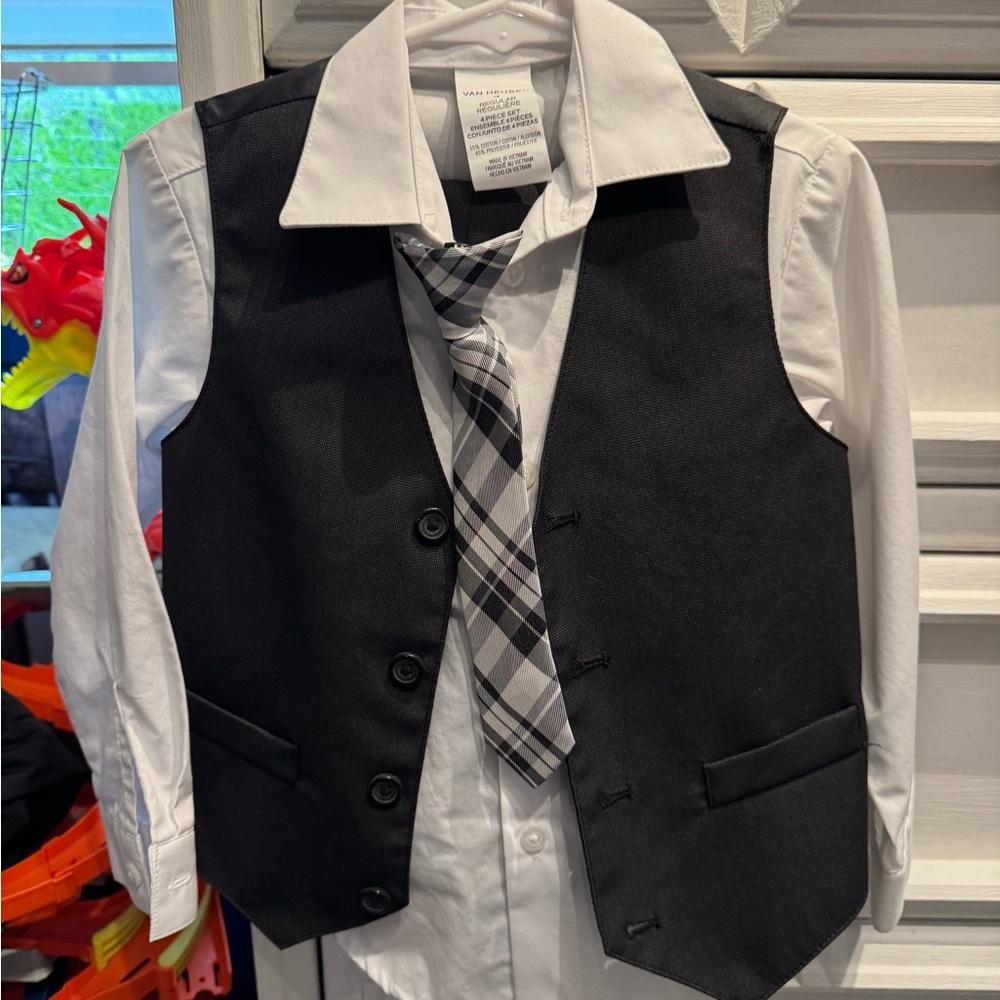 Van Heusen Kids Black and White Matching Set